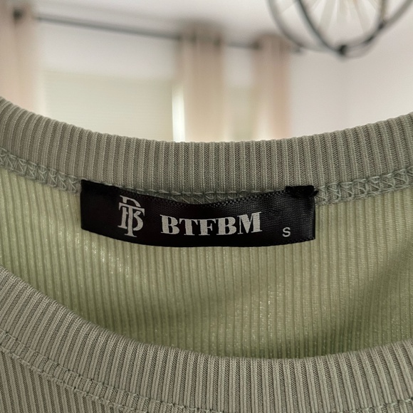 Amazon dress size small - Picture 4 of 4